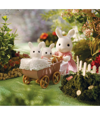 Calico Critters Connor & Kerri's Carriage Ride Playset