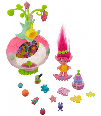 Dreamworks Trolls Sparkle Surprise Party Pod Playset with Color-Changing Poppy Figure, 9 Critters, 8 Accessories and Color-Changing Sticker Sheet