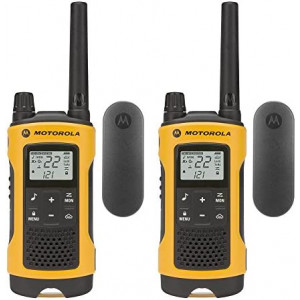 MOTOROLA Talkabout T402 Rechargeable Two-Way Radios (2-Pack)