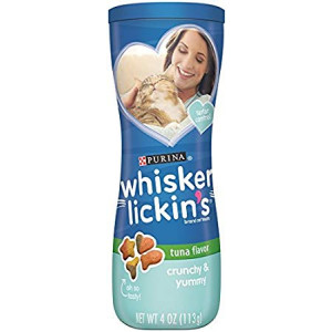 Purina Whisker Lickin's Crunchy and Yummy Tuna Flavor Cat Treats