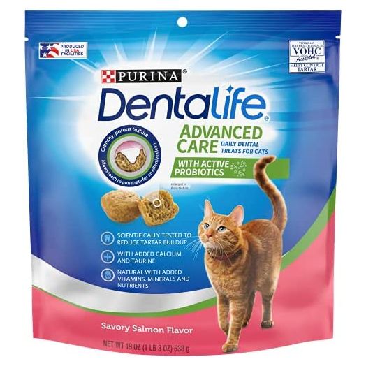 Purina DentaLife Made in USA Facilities Cat Dental Treats, Savory Salmon Flavor - 19 oz. Bag