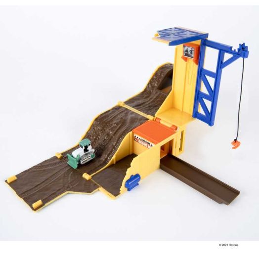 MICRO MACHINES Medium Transforming Playset Construction