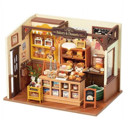 Rolife DIY Miniature Kit Becka's Baking Wood Brown Dollhouse