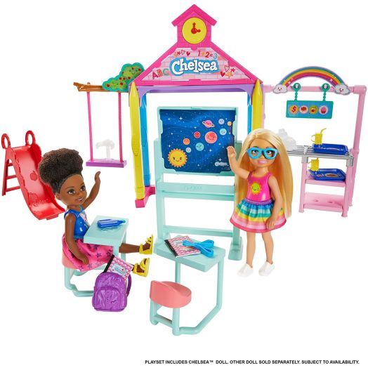 Barbie Club Chelsea Doll and School Playset, 6-Inch Blonde, with Accessories, Gift for 3 to 7 Year Olds