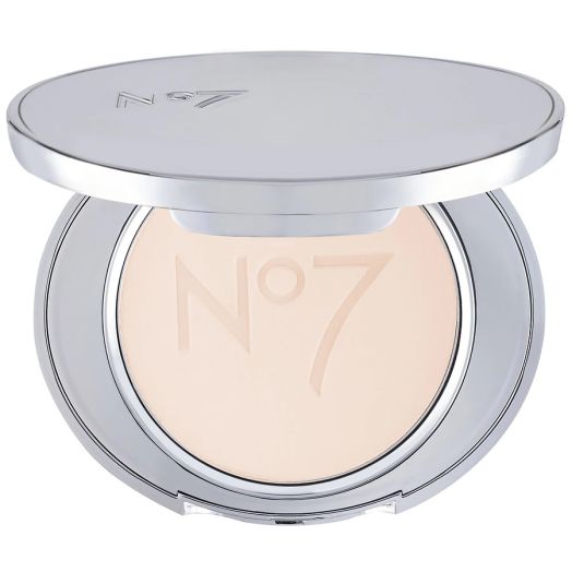 No7 Lift & Luminate Triple Action Finishing Powder, Translucent