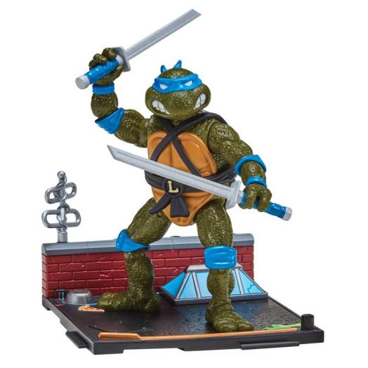 Teenage Mutant Ninja Turtles: 4" Remastered Leonardo Action Figure by Playmates Toys
